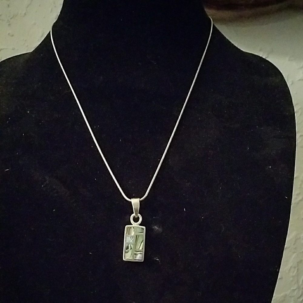 Ladies necklace